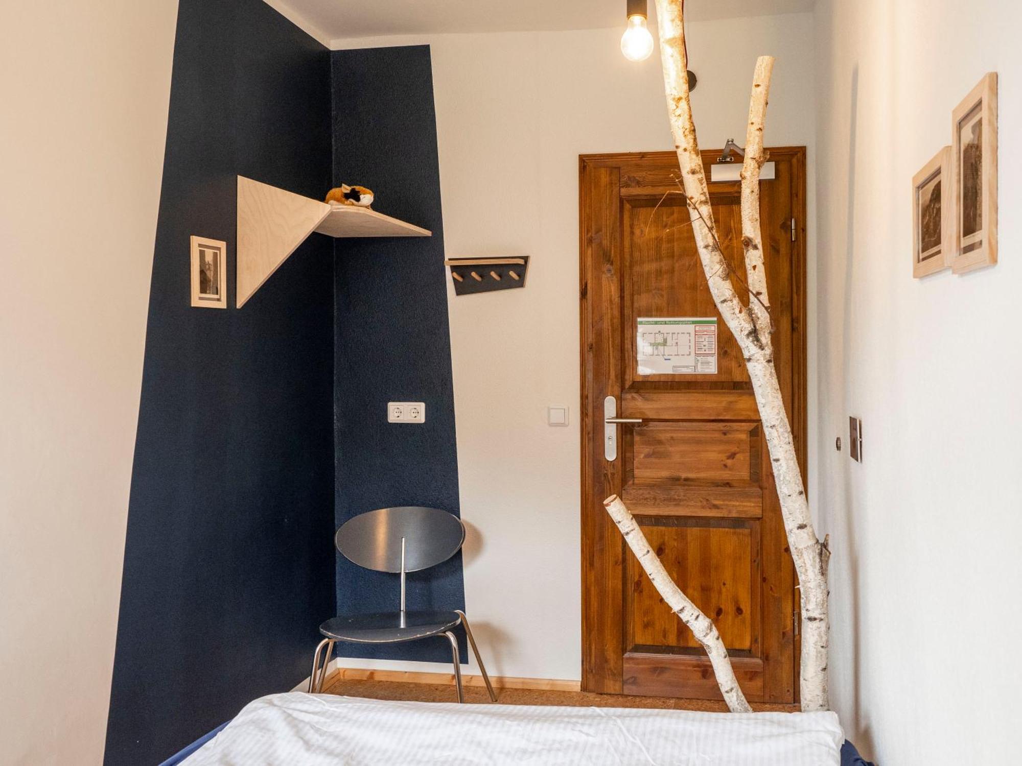 Hinterland Hostel راثين الغرفة الصورة