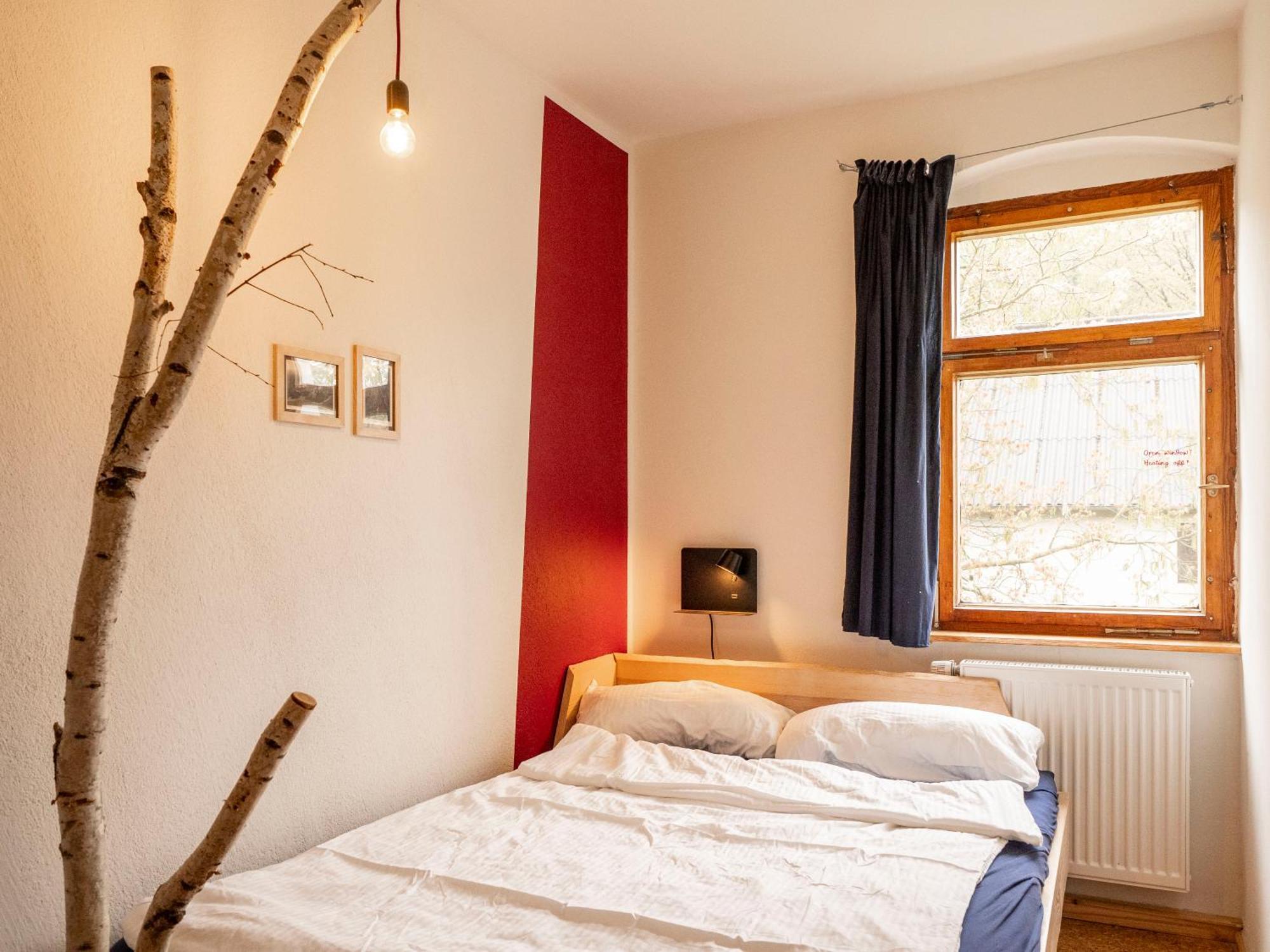 Hinterland Hostel راثين الغرفة الصورة